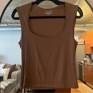 Tahari Scoop neck tank